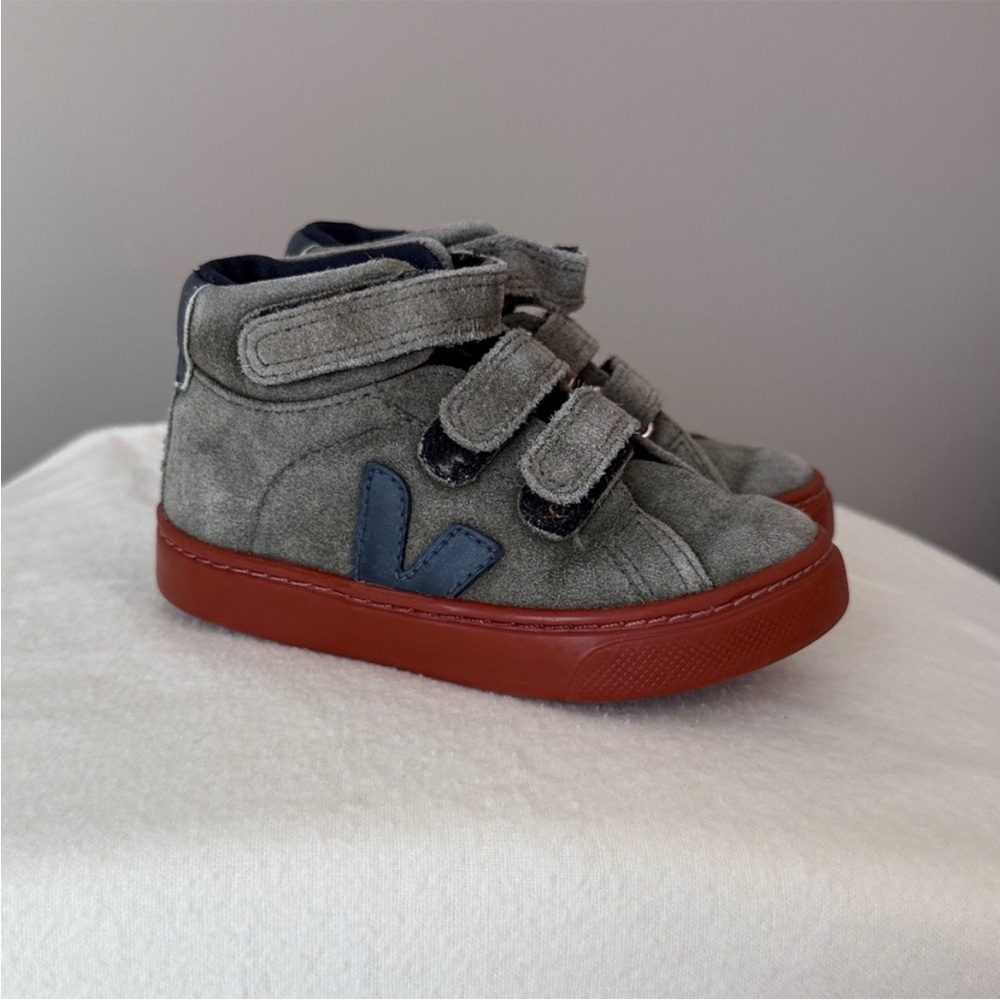 Veja Toddler Grey Suede High-Top Sneakers with Red Sole size 8.5